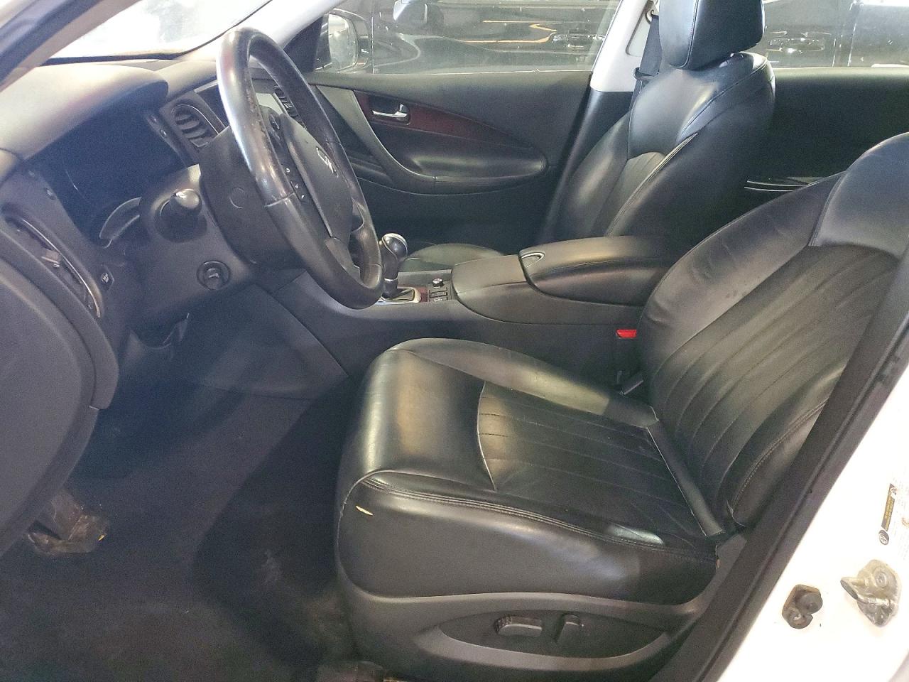 INFINITI Qx Base