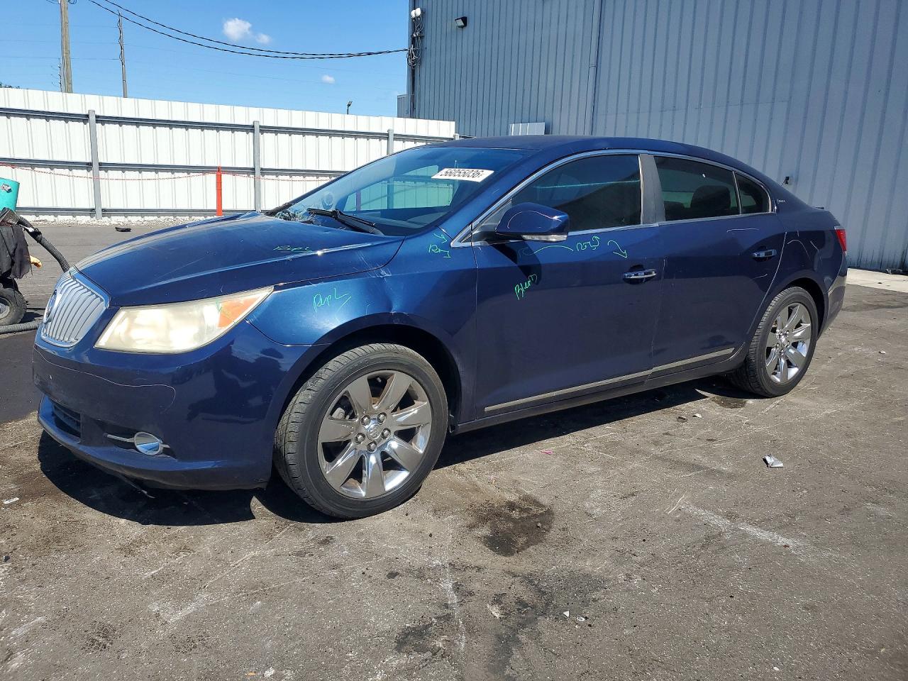 Salvage Buick LaCrosse Image