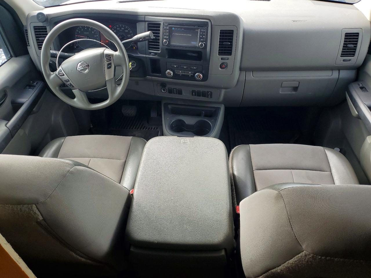 Nissan Nv