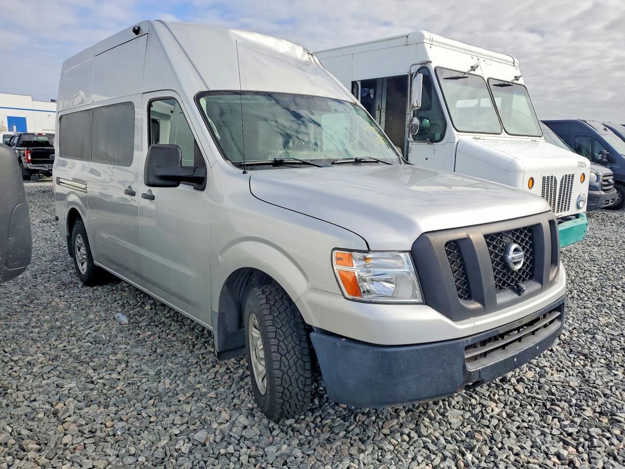 Nissan Nv