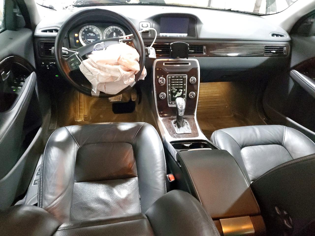 Volvo XC70 T6