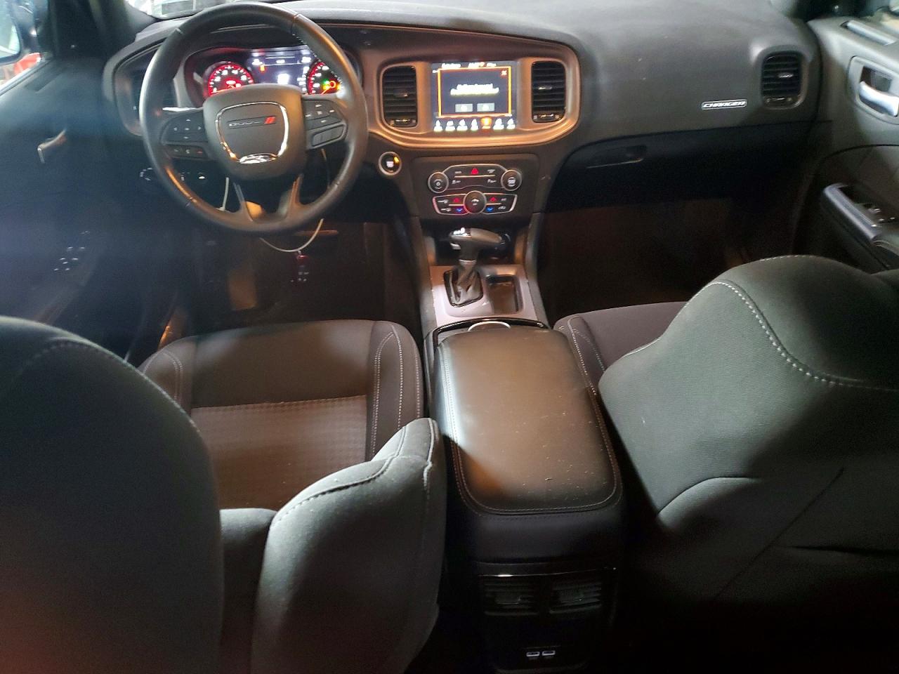 Dodge Charger Sxt
