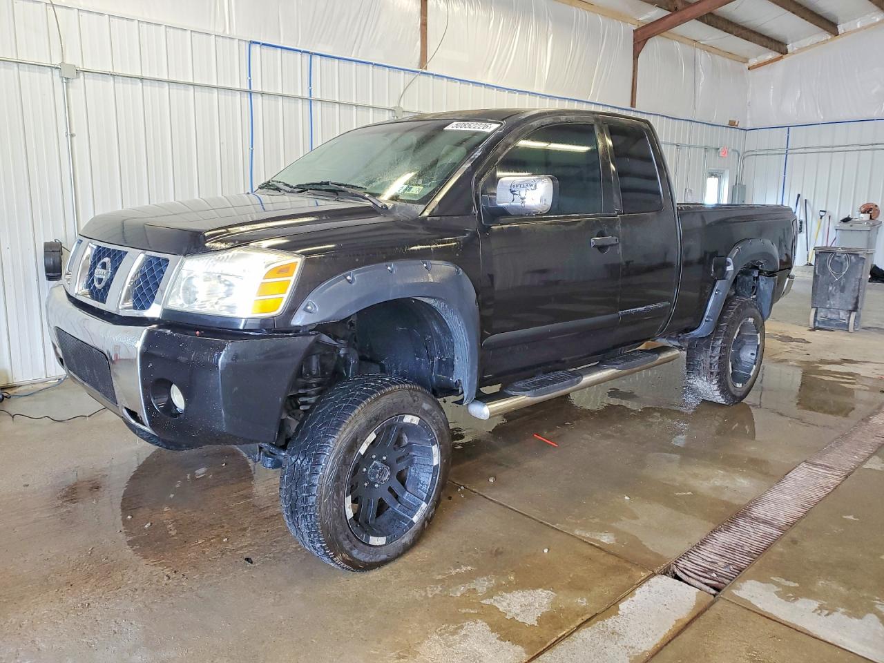 Salvage Nissan Titan Image