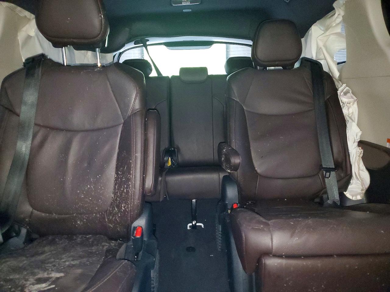 Toyota Sienna Platinum 7-passenger