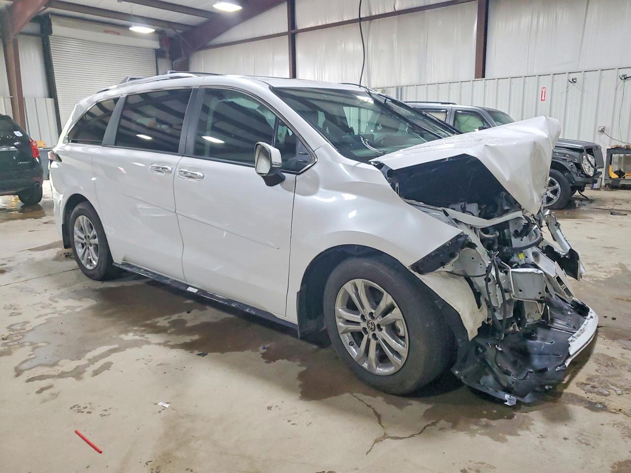 Toyota Sienna Platinum 7-passenger