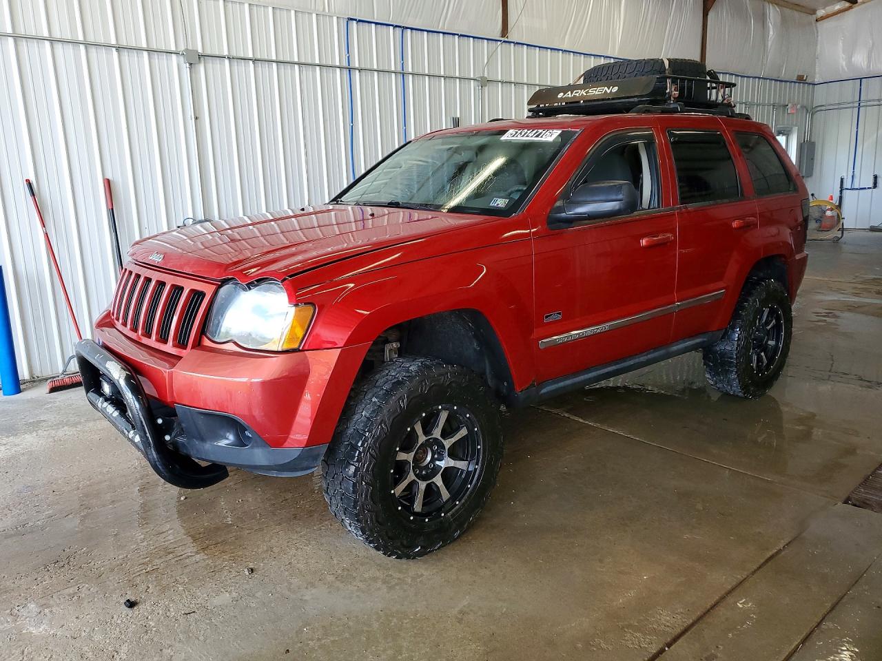 Salvage Jeep Cherokee Image