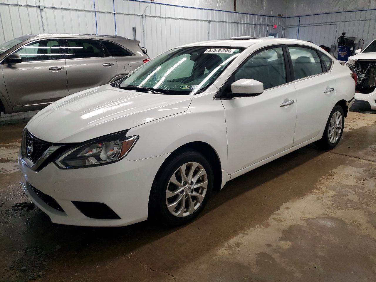 Salvage Nissan Sentra Image