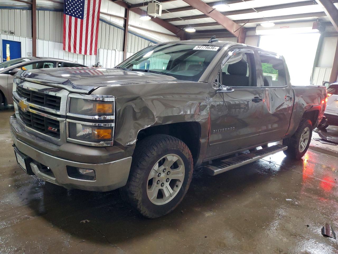 Salvage Chevrolet Silverado Image