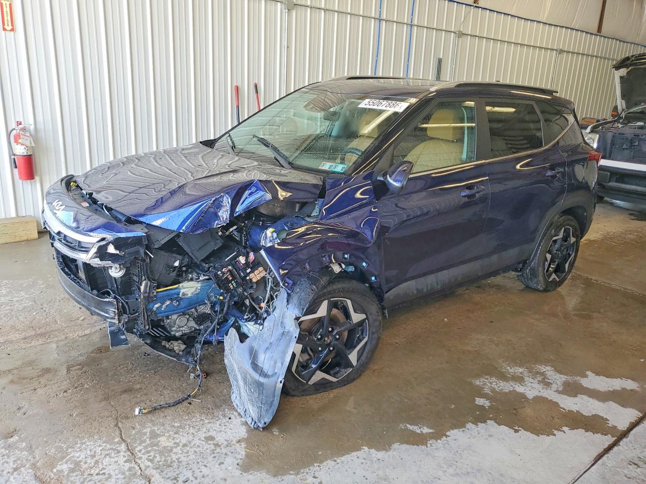 Salvage Kia Seltos Image