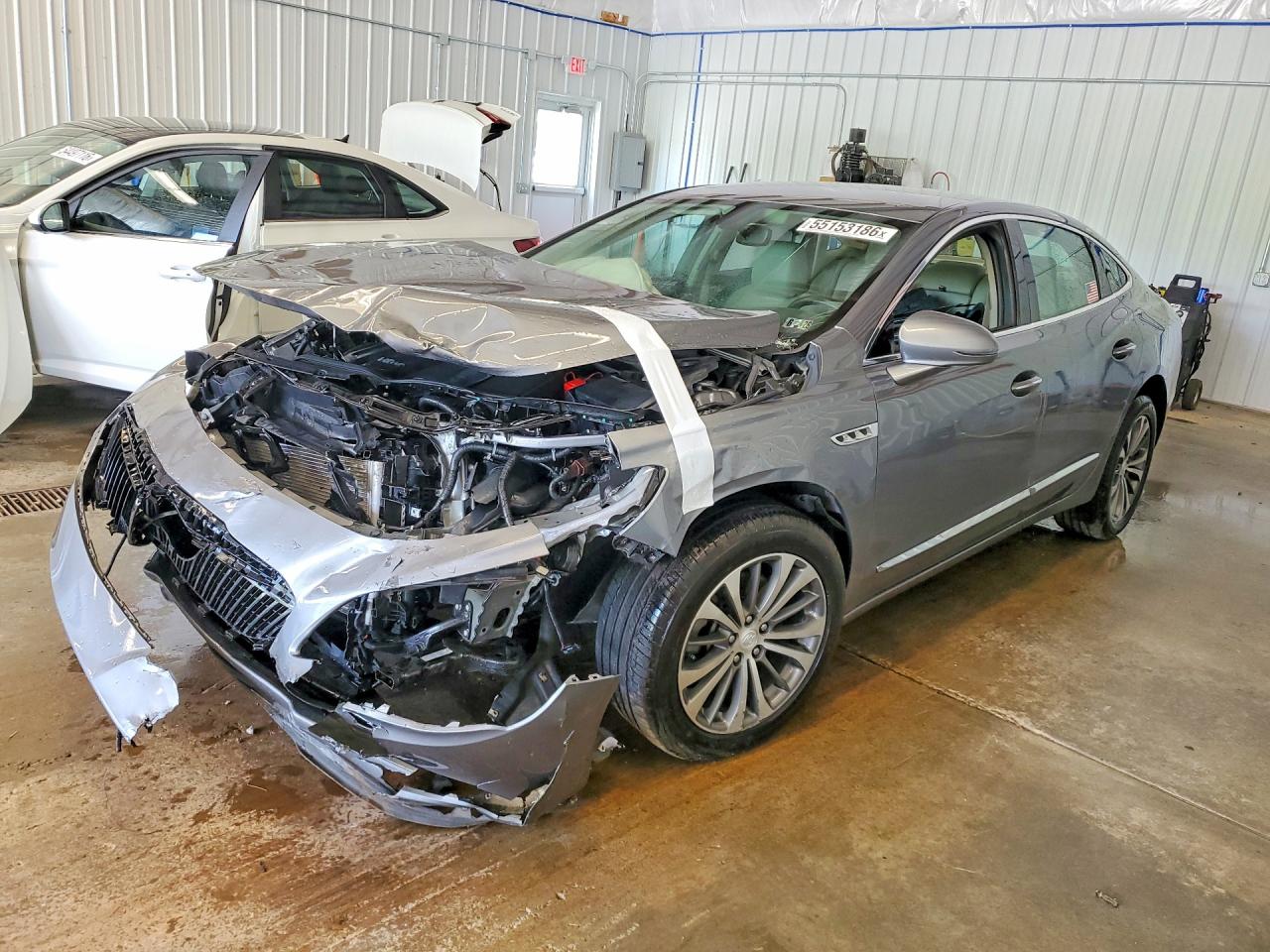 Salvage Buick LaCrosse Image