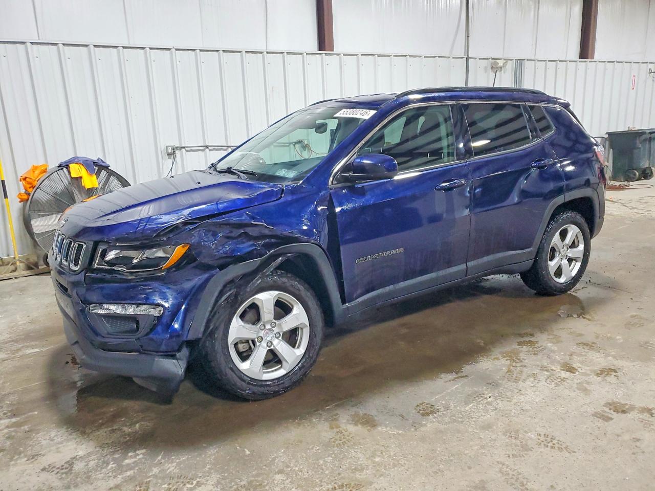 Salvage Jeep Compass Image