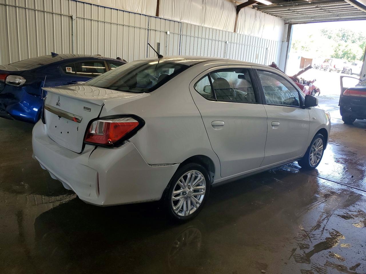 Mitsubishi Mirage G4 Es
