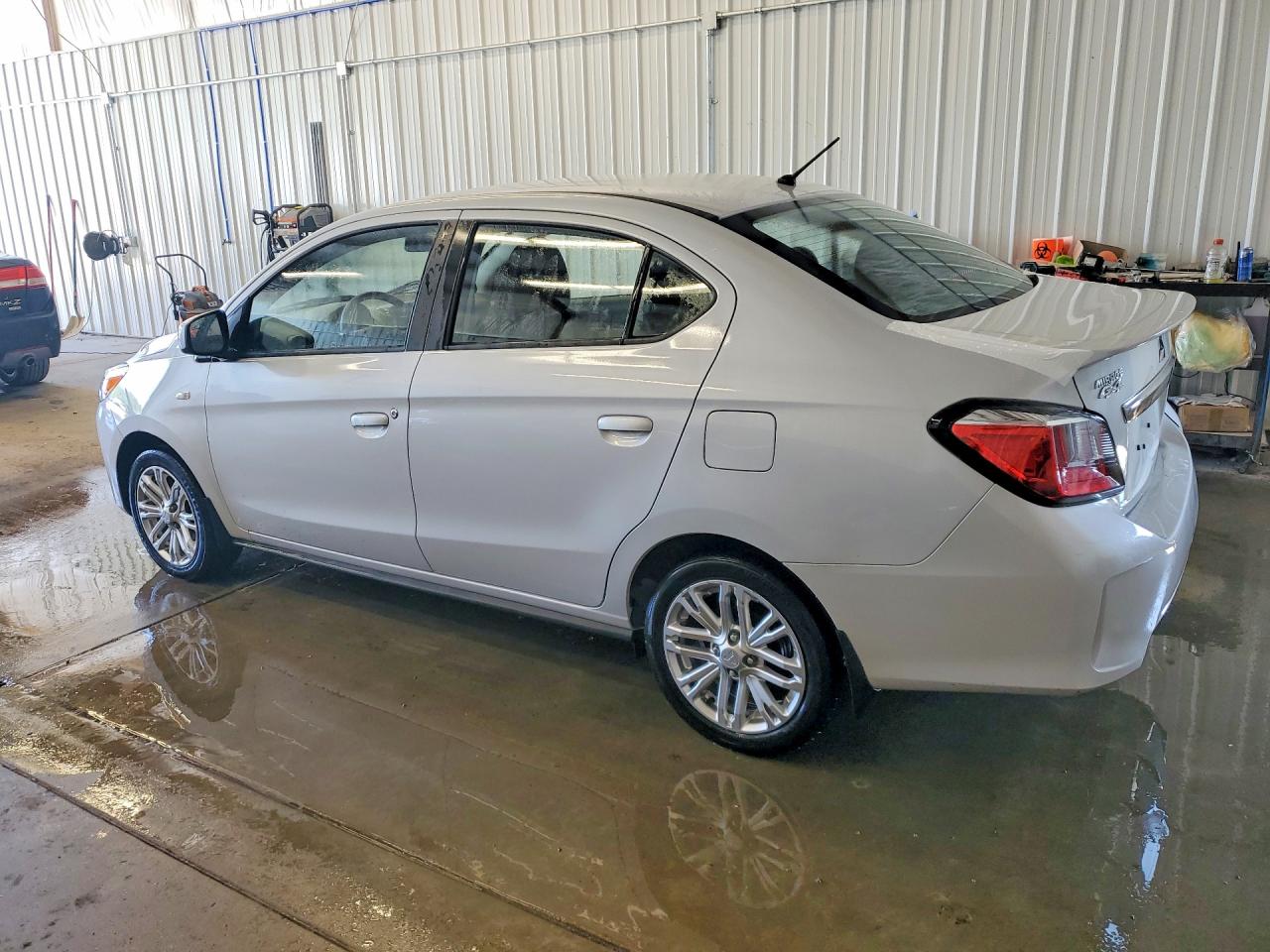 Mitsubishi Mirage G4 Es