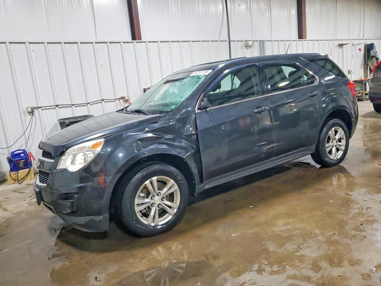 Salvage Chevrolet Equinox Image