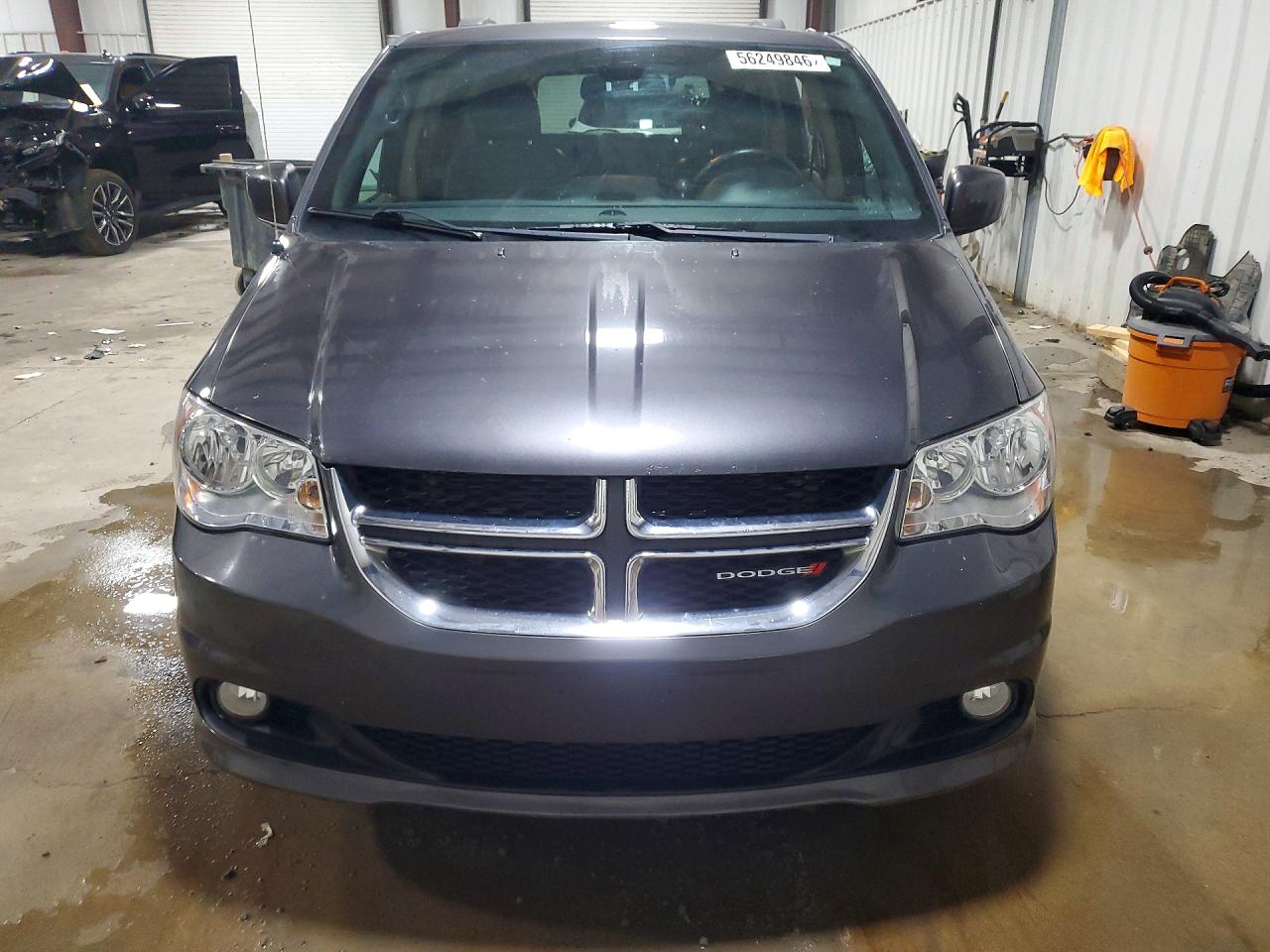 Dodge Caravan Sxt