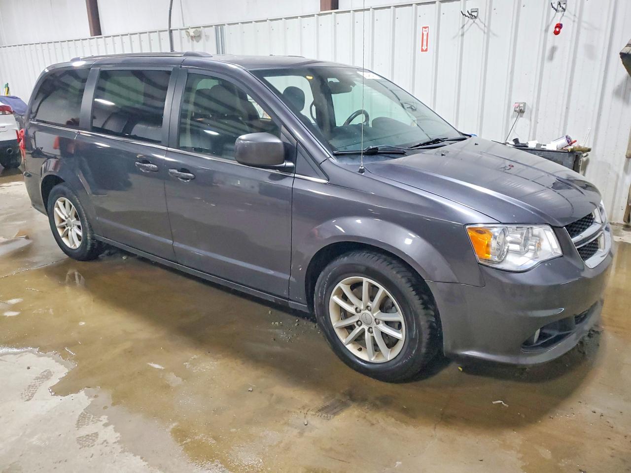 Dodge Caravan Sxt