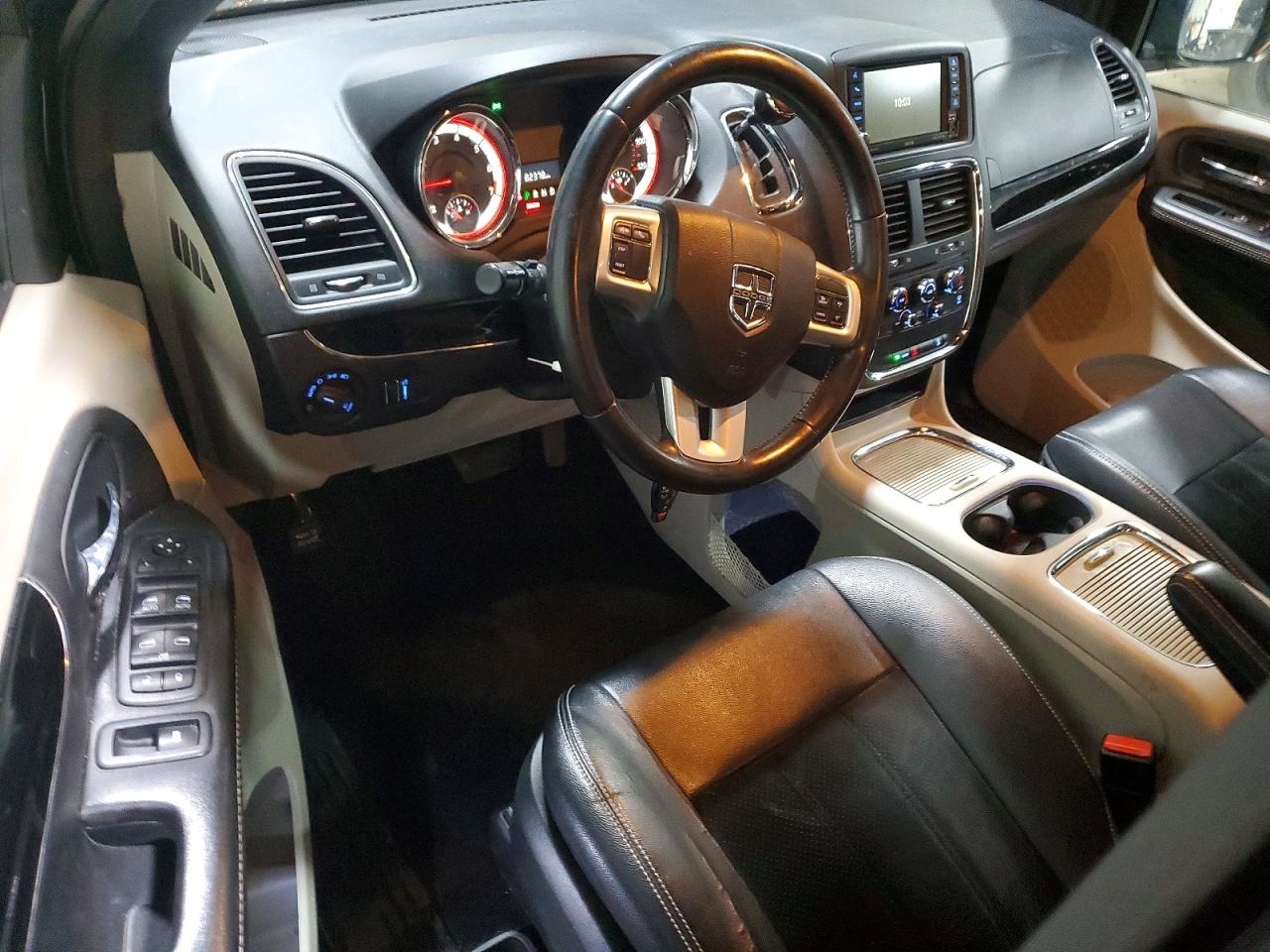 Dodge Caravan Sxt