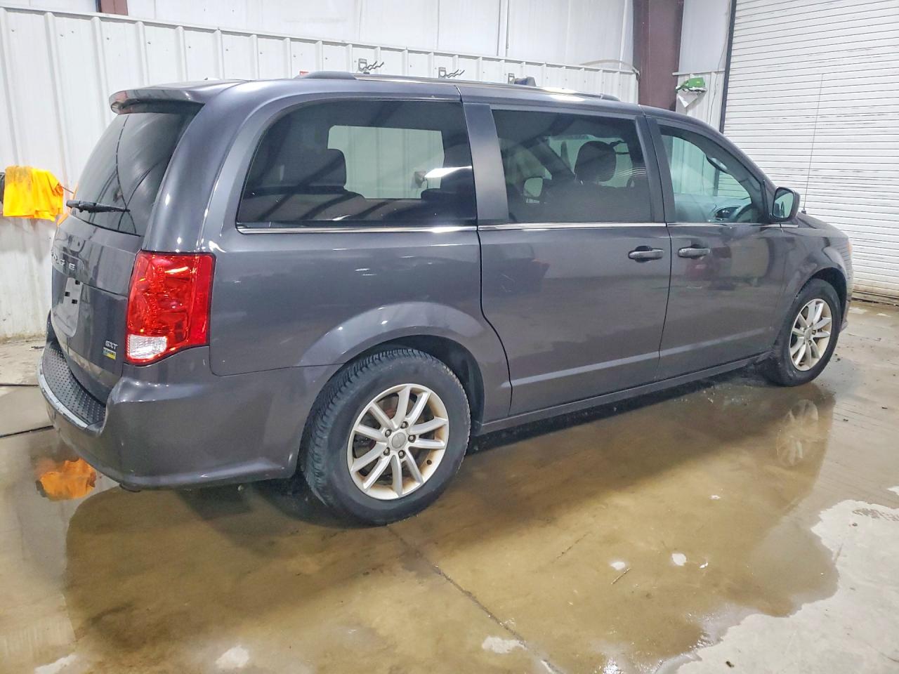 Dodge Caravan Sxt