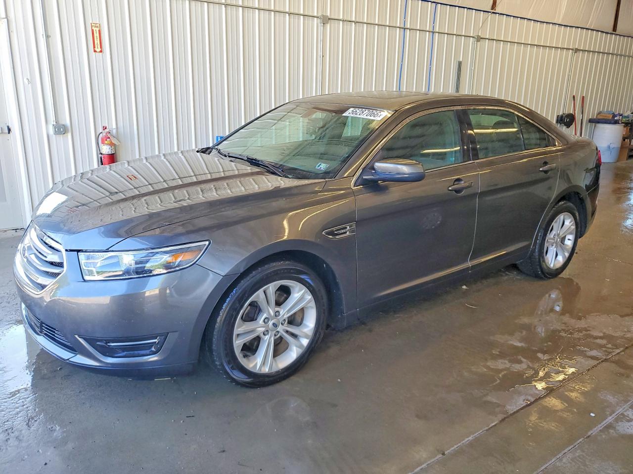 Salvage Ford Taurus Image