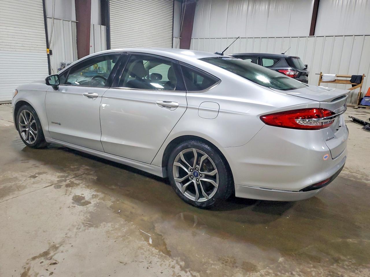 Ford Fusion Se Hybrid