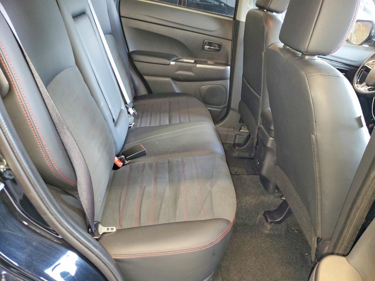 Mitsubishi Outlander S