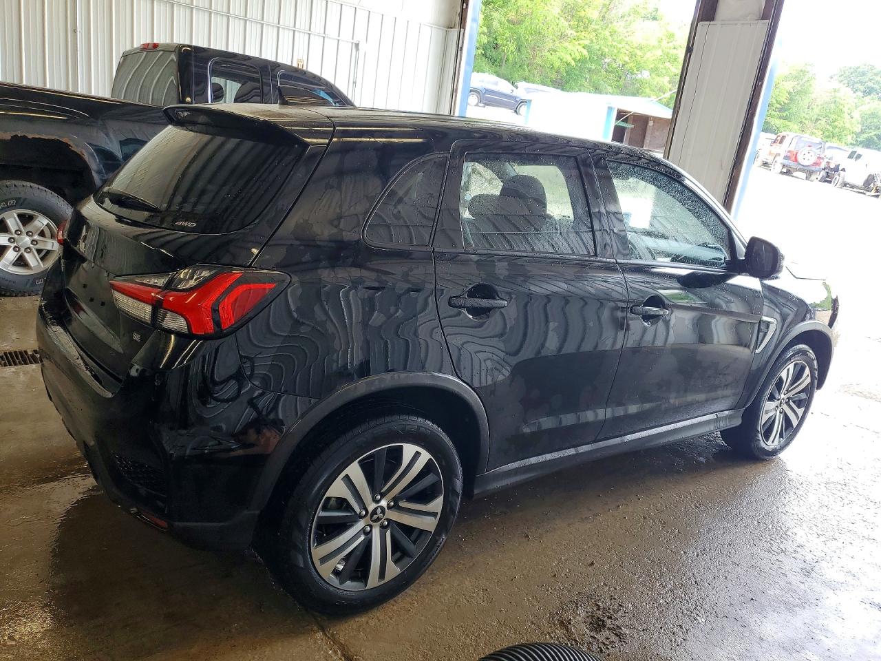 Mitsubishi Outlander S