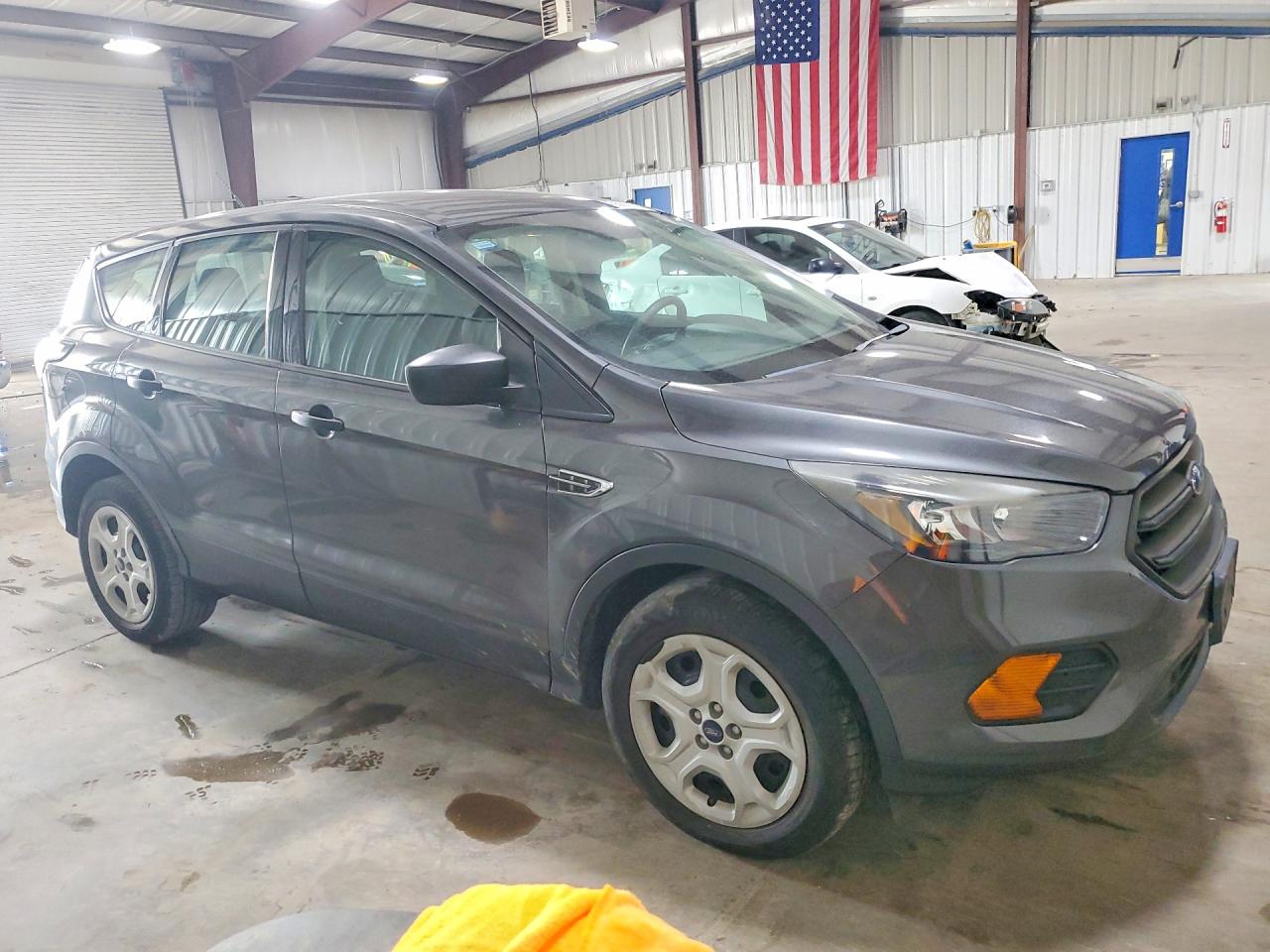 Ford Escape S