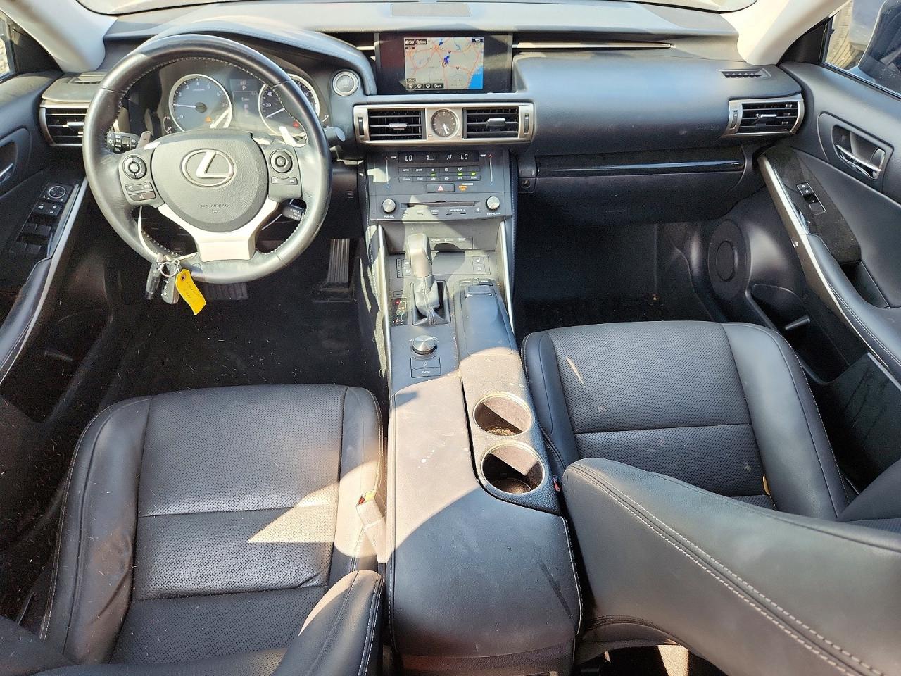 Lexus Is Base