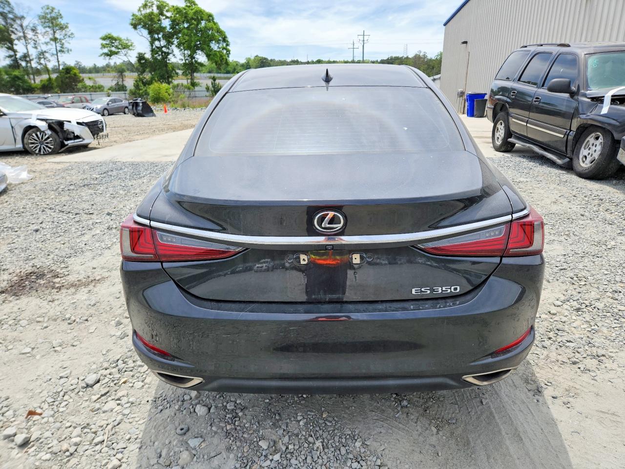 Lexus Es Base