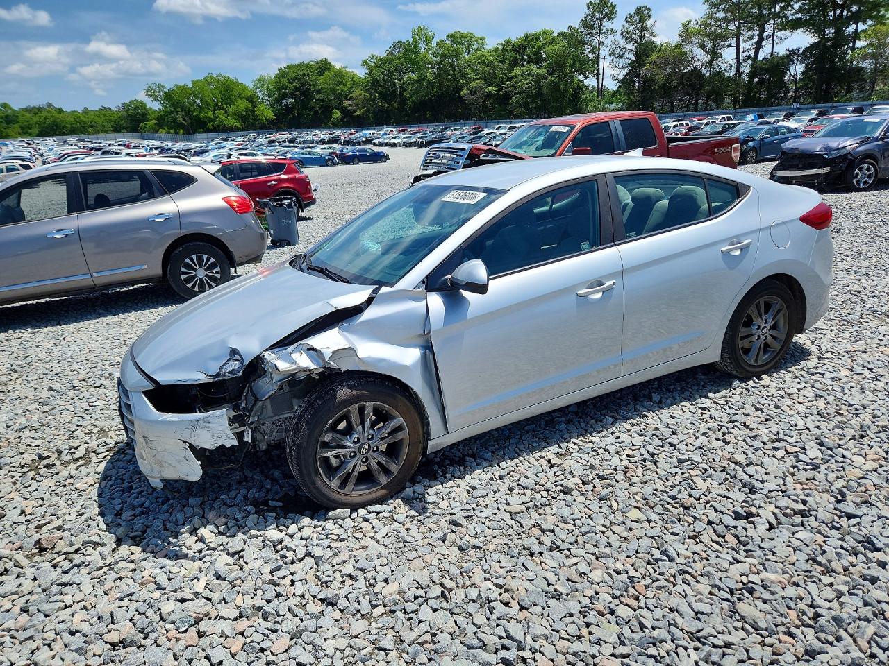 Salvage Hyundai ELANTRA Image