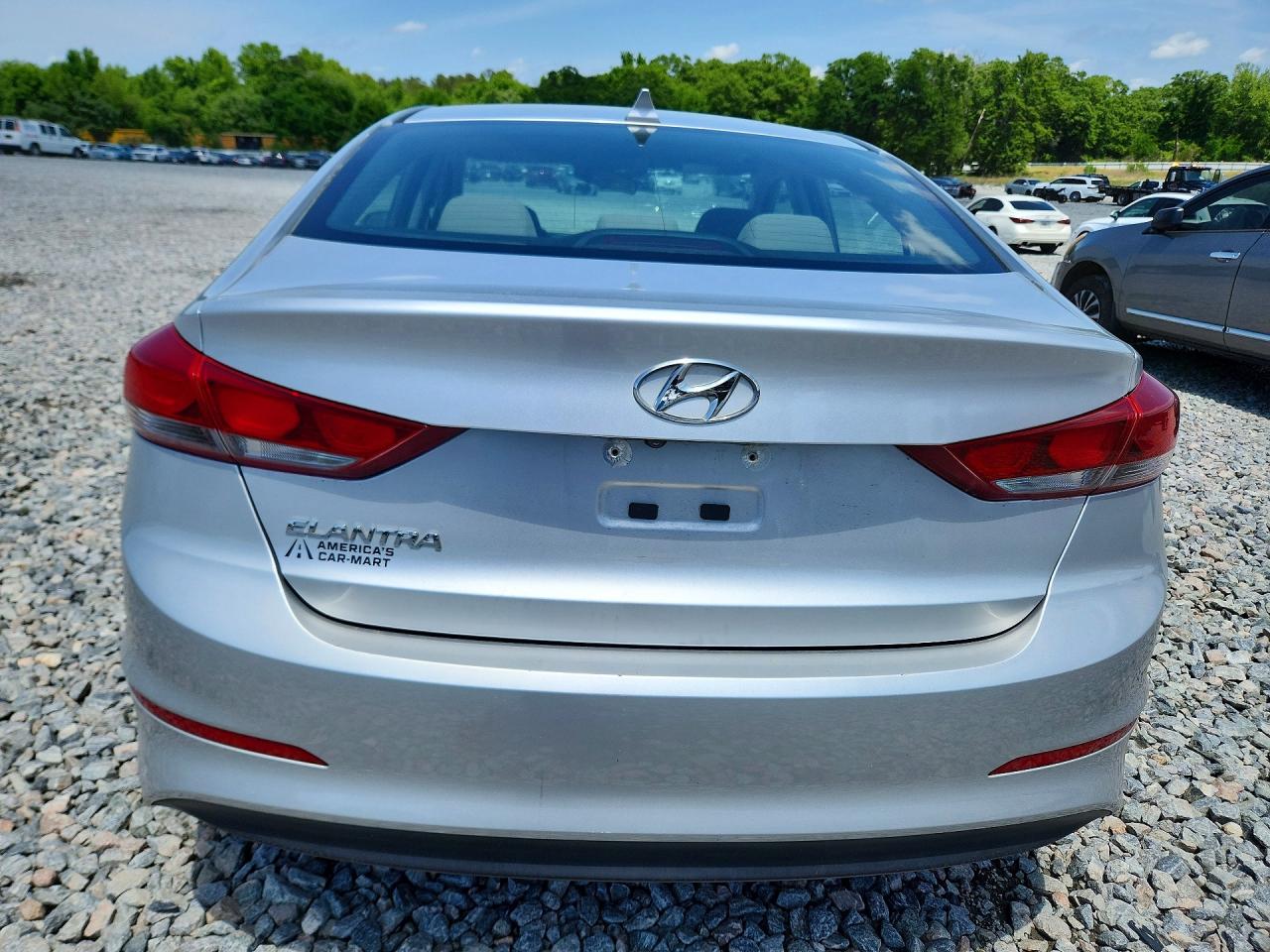 Hyundai ELANTRA Sel