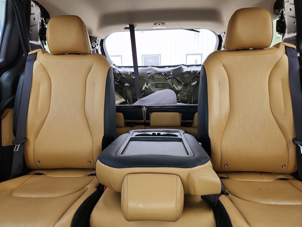 Kia Carnival Ex