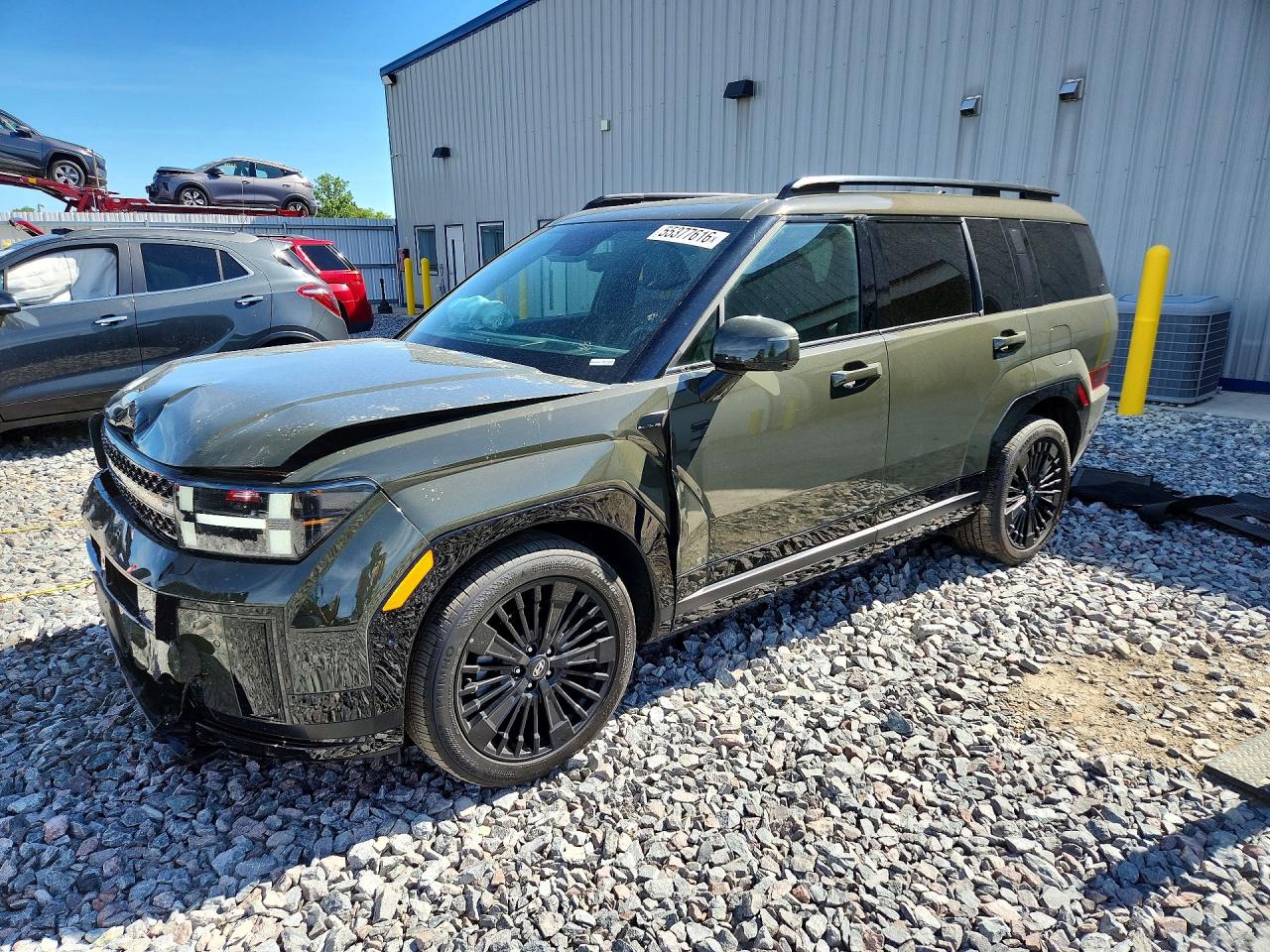 Salvage Hyundai SANTA FE Image