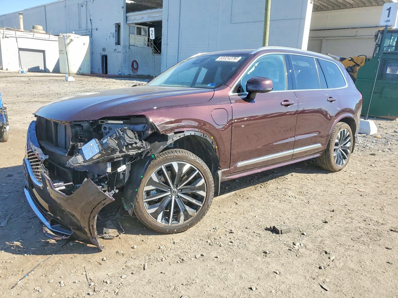 Salvage Volvo XC90 Image