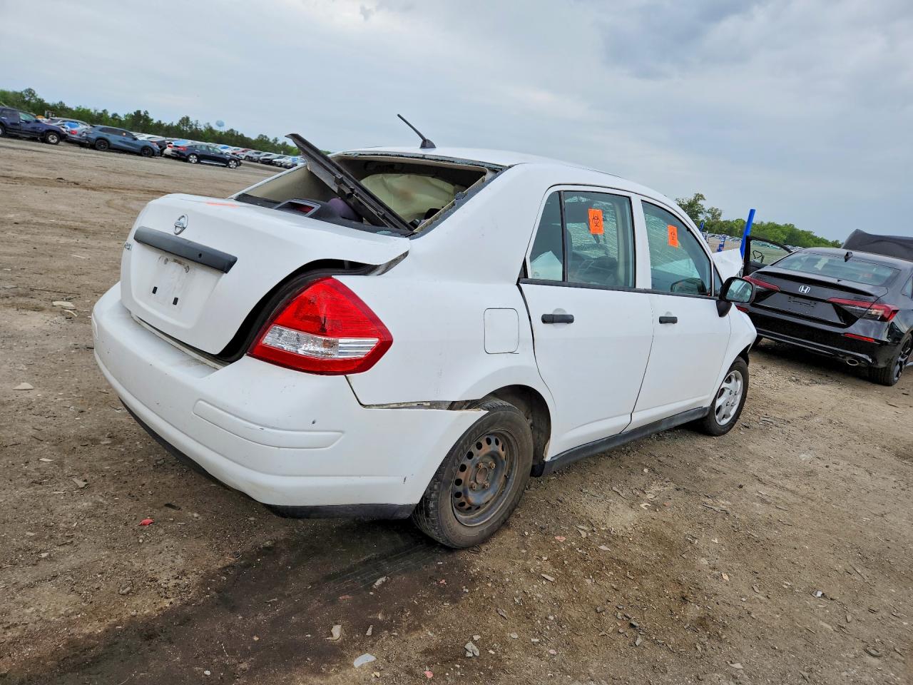 Nissan Versa 1.6 Base