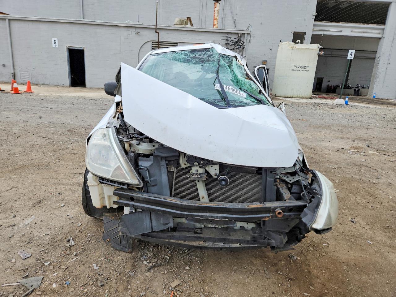 Nissan Versa 1.6 Base