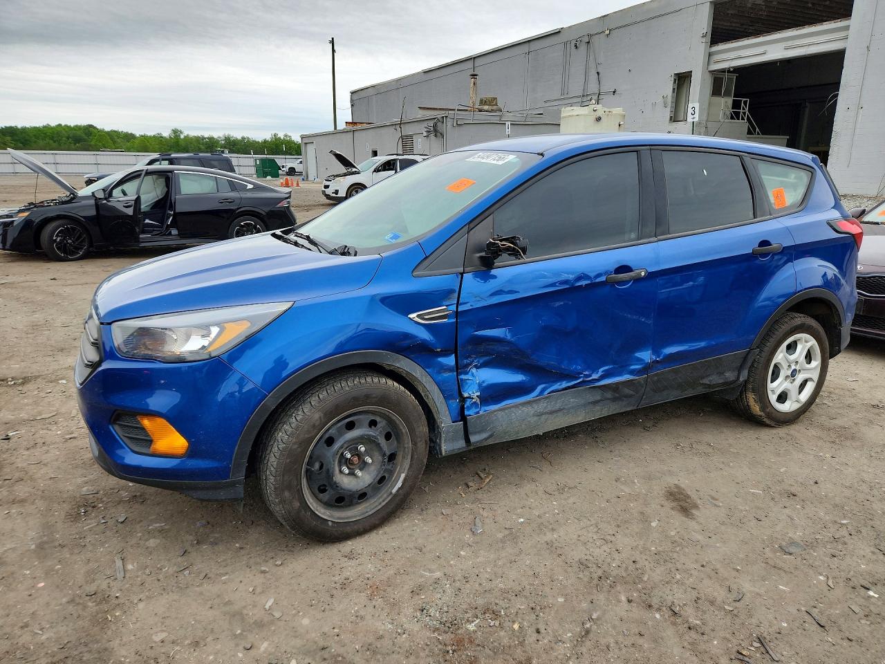 Salvage Ford Escape Image