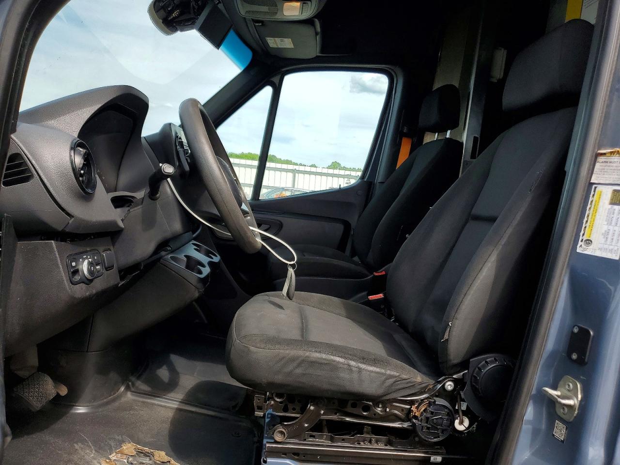 Mercedes-Benz Sprinter 2500