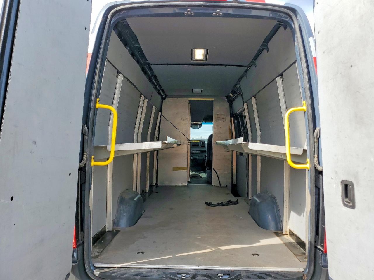 Mercedes-Benz Sprinter 2500