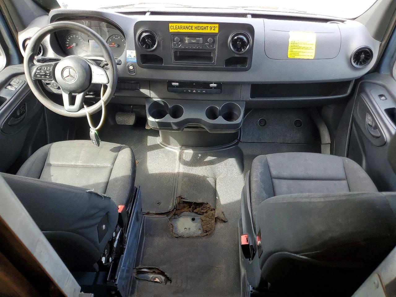 Mercedes-Benz Sprinter 2500
