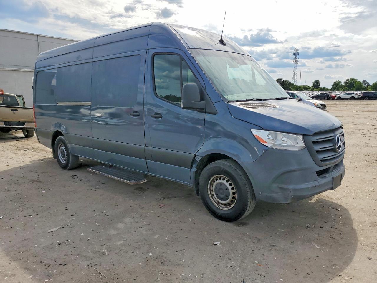 Mercedes-Benz Sprinter 2500