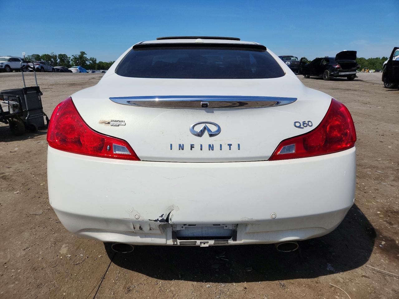 INFINITI Q60 Journey