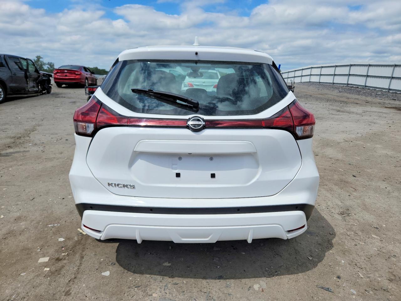 Nissan Kicks S