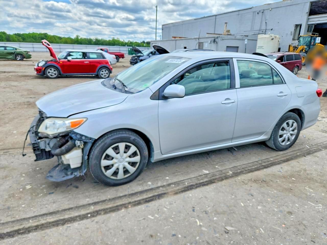 Salvage Toyota Corolla Image