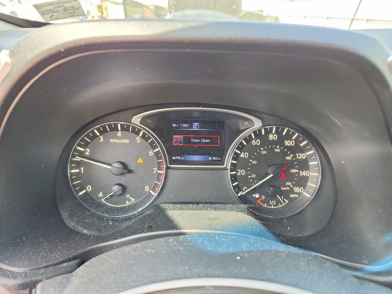 Nissan Pathfinder S