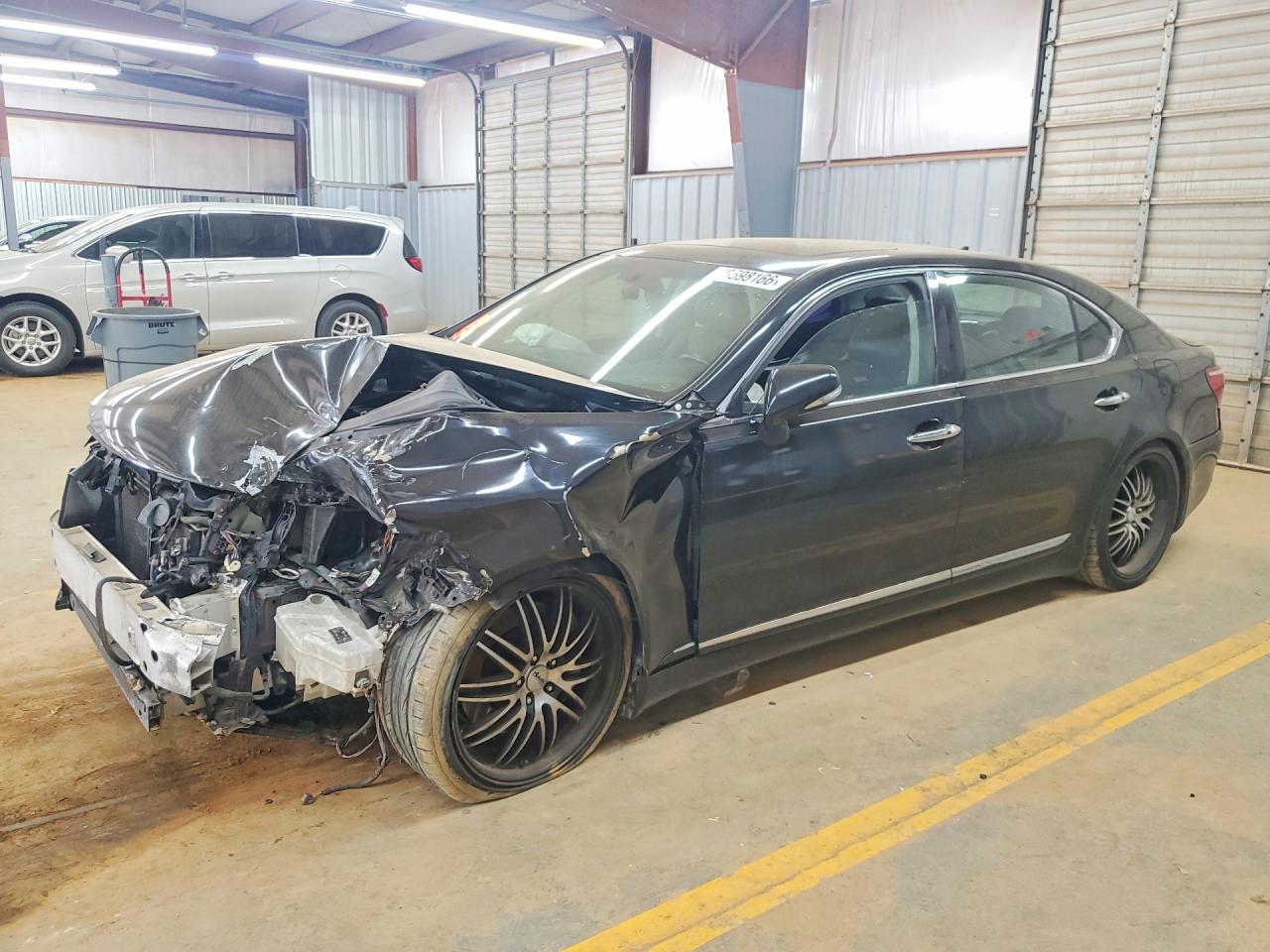 Salvage Lexus LS Image