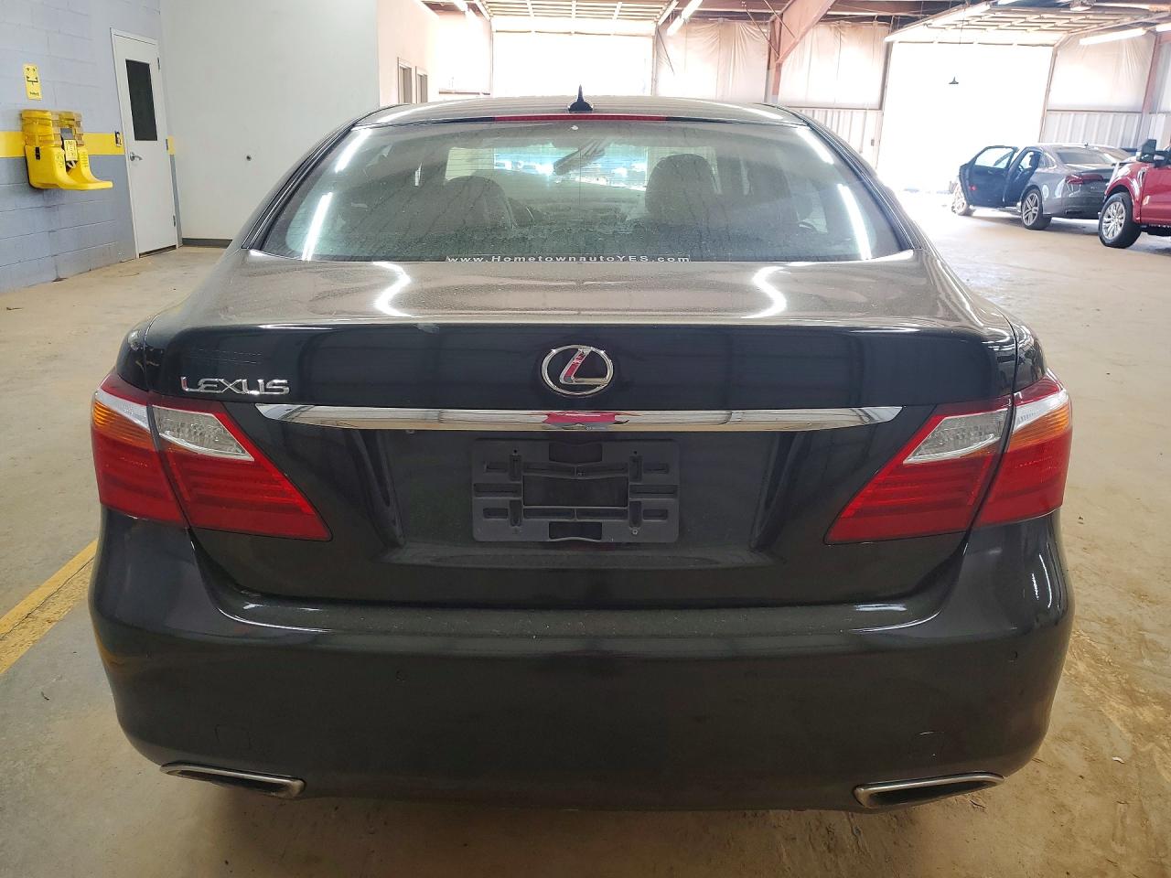 Lexus LS L