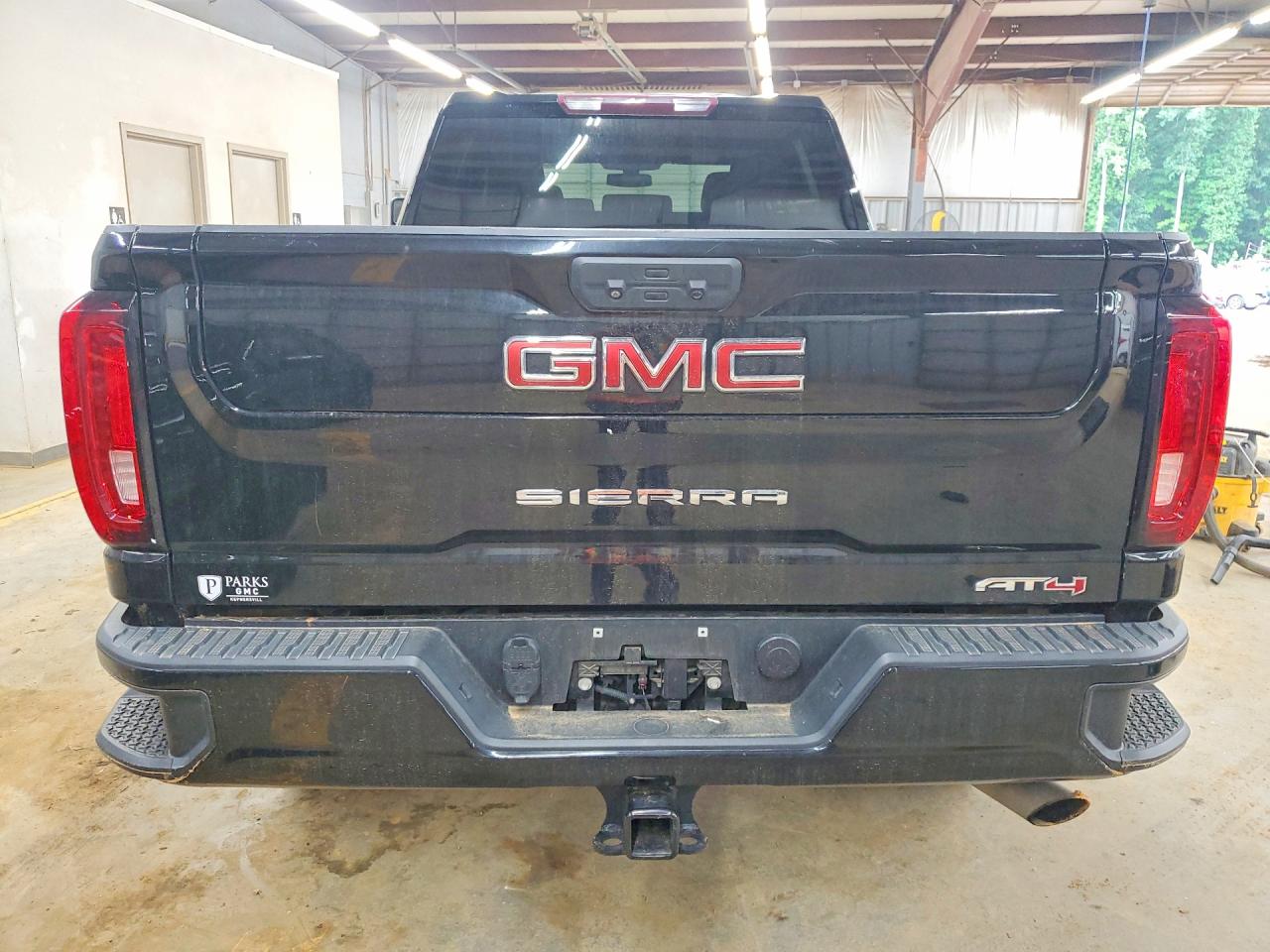 GMC Sierra K25 K2500 At4