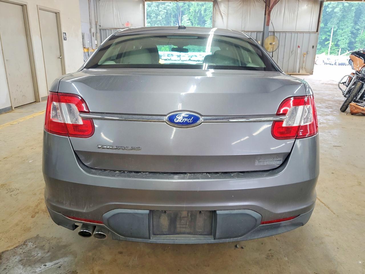 Ford Taurus Se