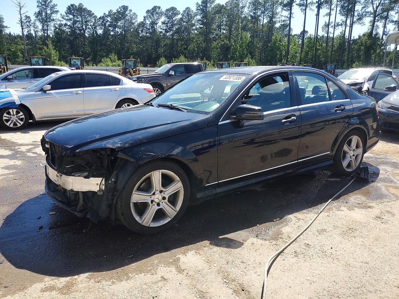 Salvage Mercedes-Benz C-Class Image